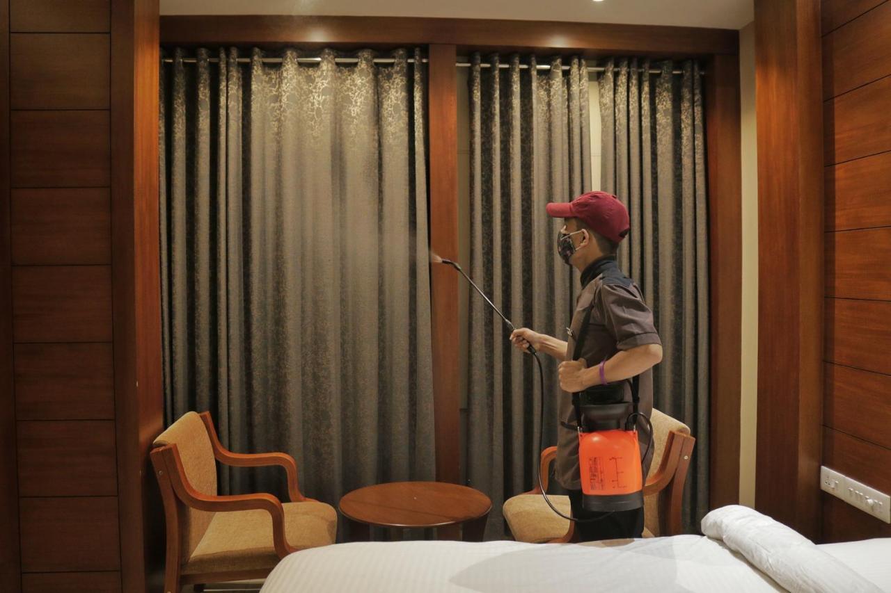 Hotel Priya Kottakkal Kültér fotó